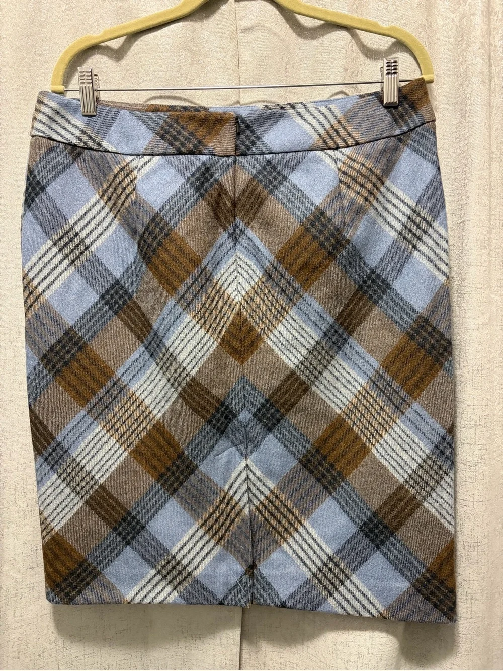 L.L. Bean Diagonal Plaid Pencil Skirt in Light Blue and Brown wool 12 nwt